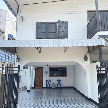 Apartament Udon House Udon Thani Zewnętrze zdjęcie